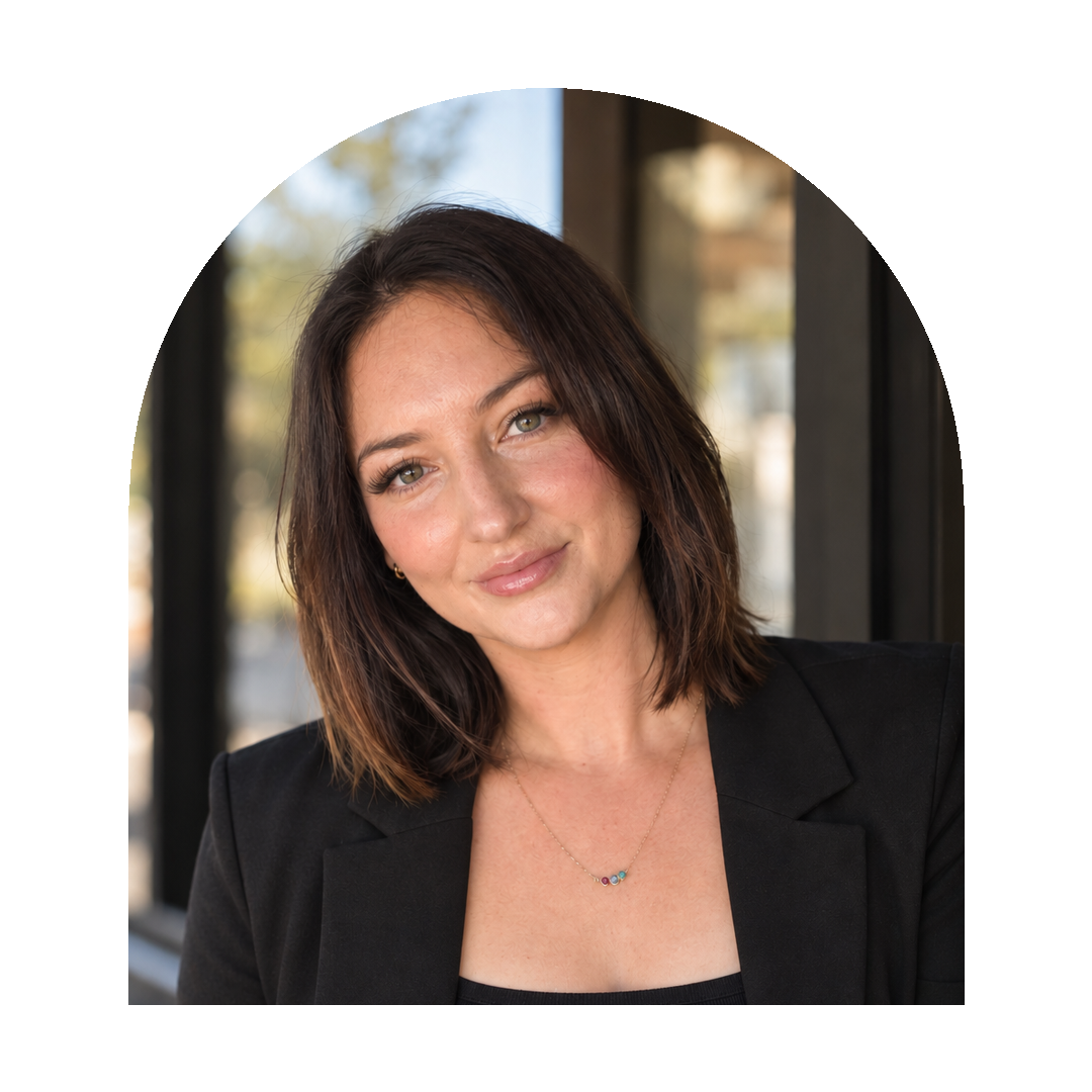 Lacie Pech, licensed Oregon real estate broker in Bend, Oregon